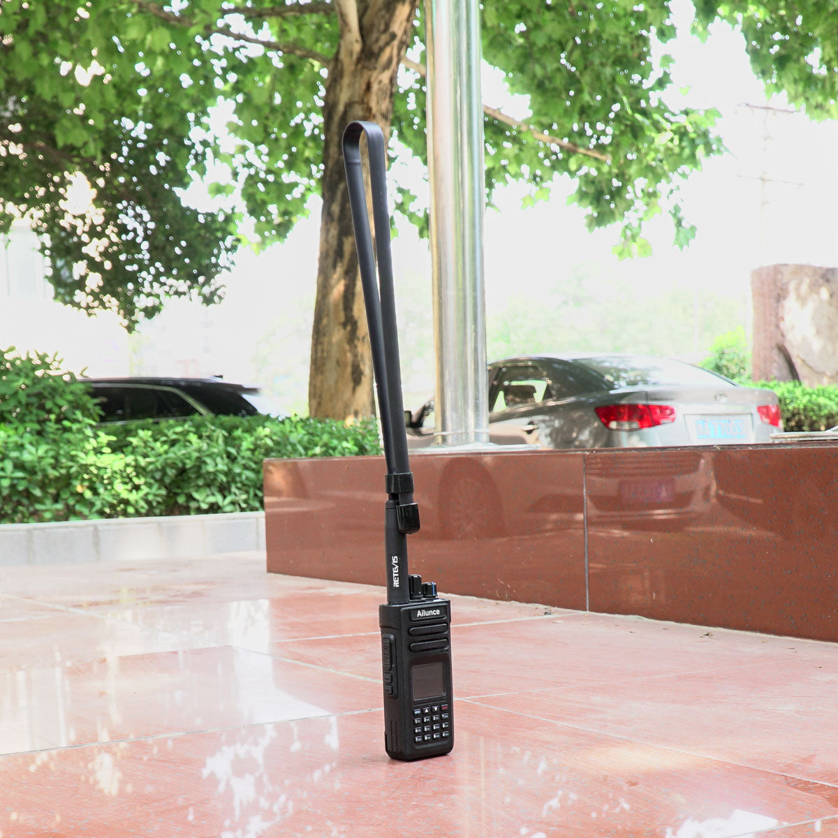 RA685 HAM Radio and Extra Battery and Extended Antenna Bundle